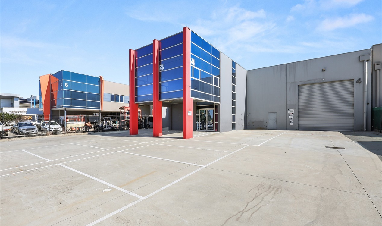 4 Yellowbox Drive, Craigieburn VIC 3064