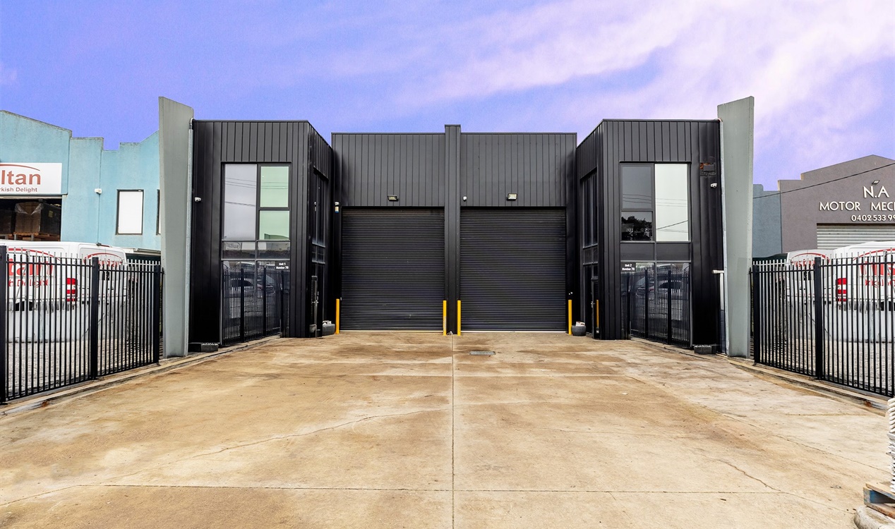 1 & 2/70 Mason Street, Campbellfield VIC 3061