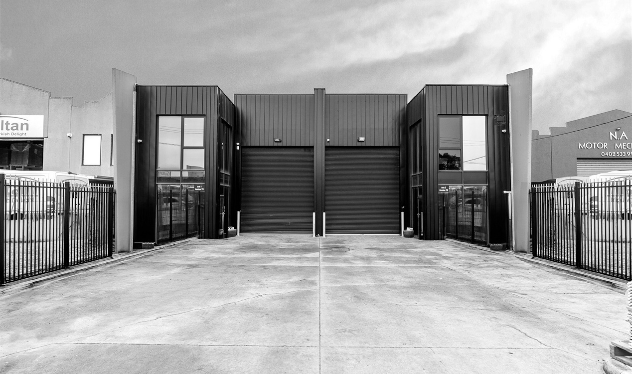 1 & 2/70 Mason Street, Campbellfield VIC 3061