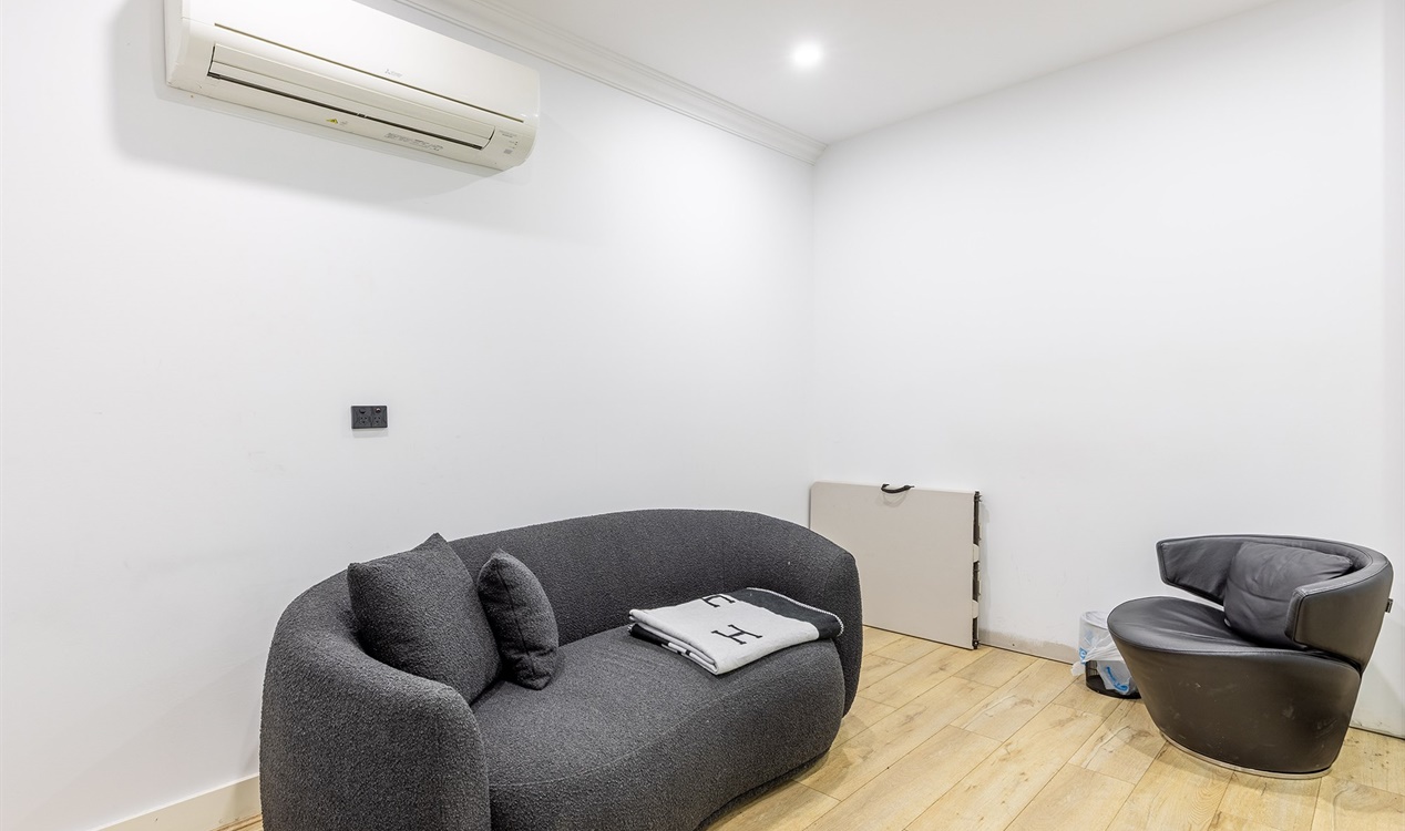 1 & 2/70 Mason Street, Campbellfield VIC 3061